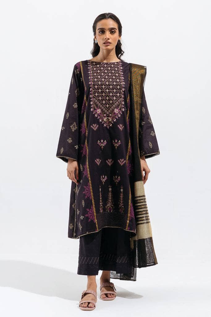 img_beechtree_lawn_2022_awwal_boutique