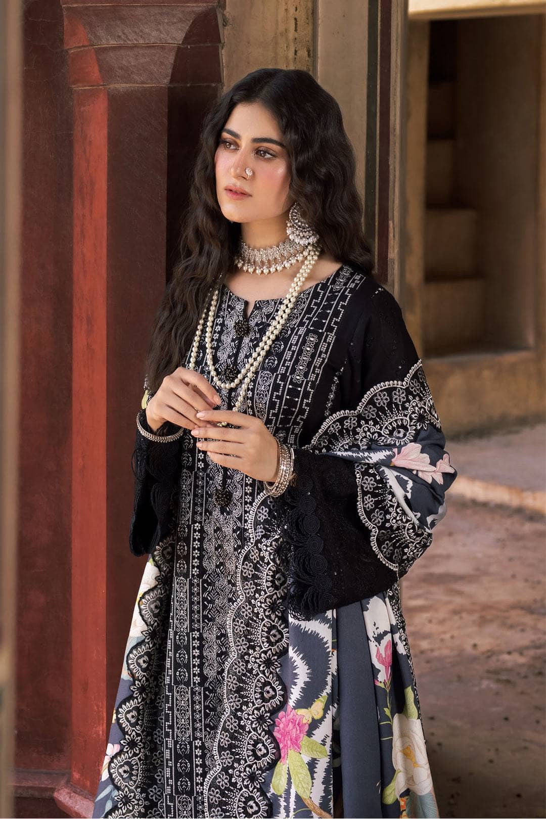 img_nureh_maya_khaddar_awwal_boutique