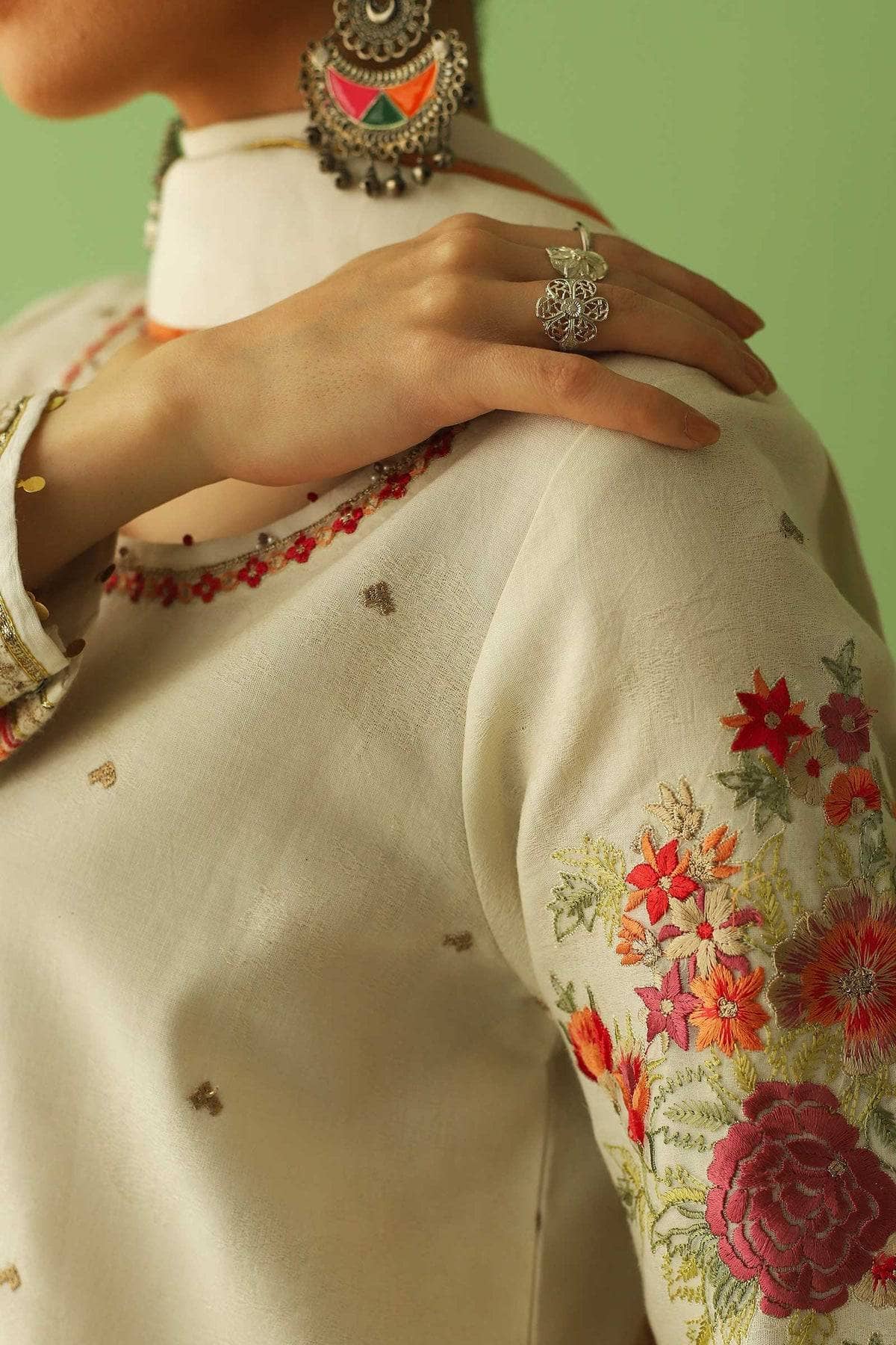 Img_zara_shahjahan_lawn_23_awwal_boutique