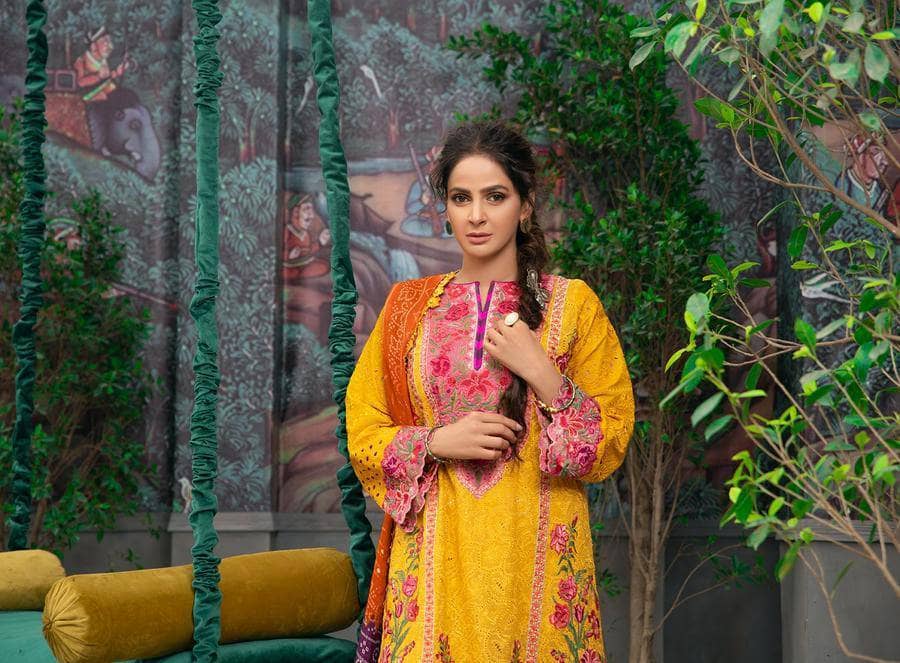 img_maryam_hussain_luxury_lawn_2021_awwal_boutique