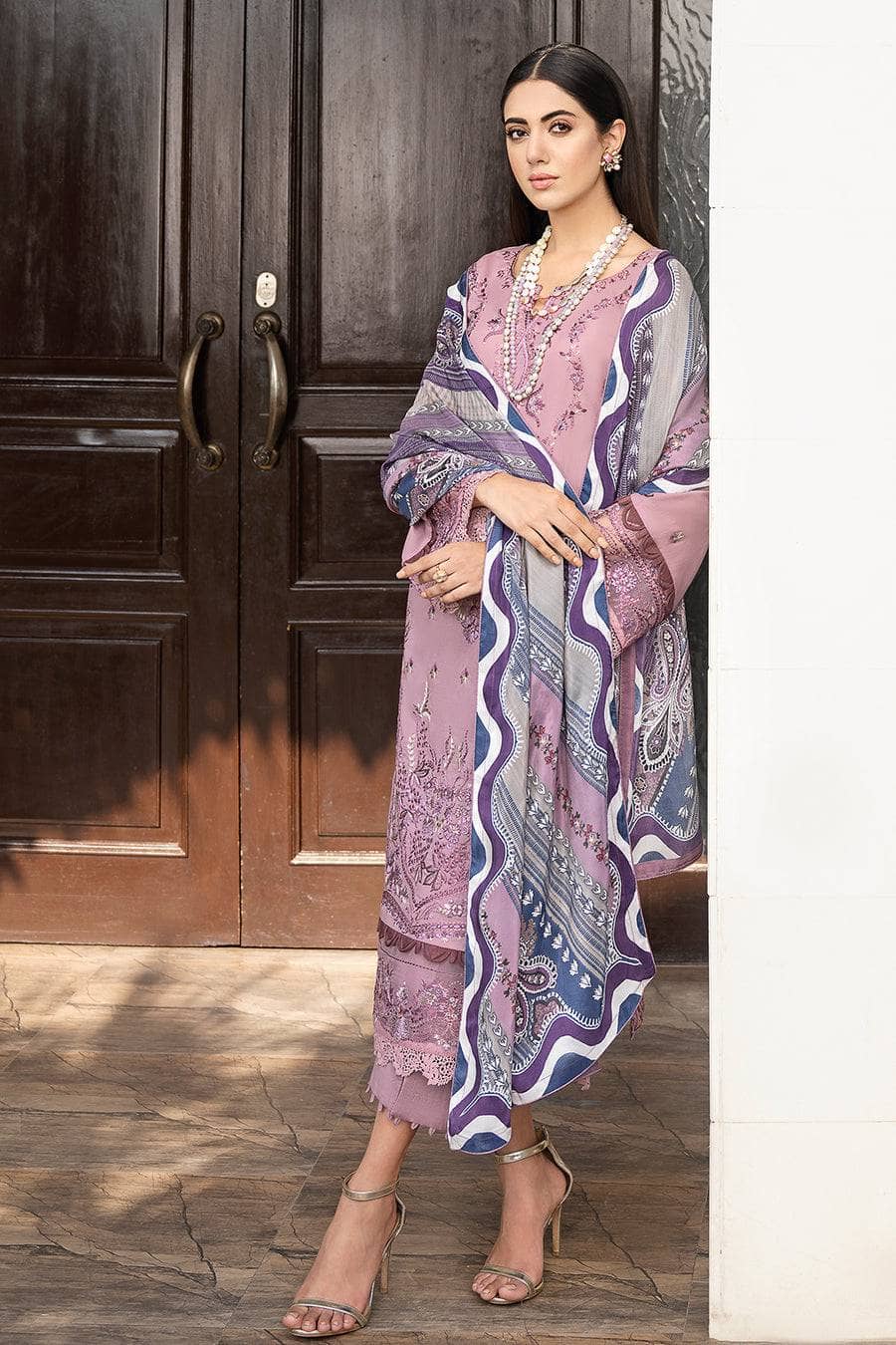 img_ramsha_andaz_lawn_23_awwal_boutique