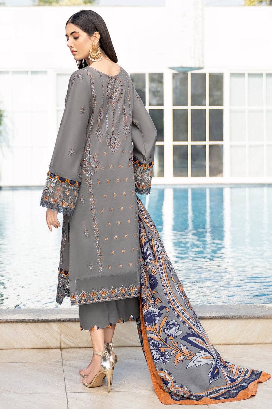img_ramsha_andaz_lawn_23_awwal_boutique