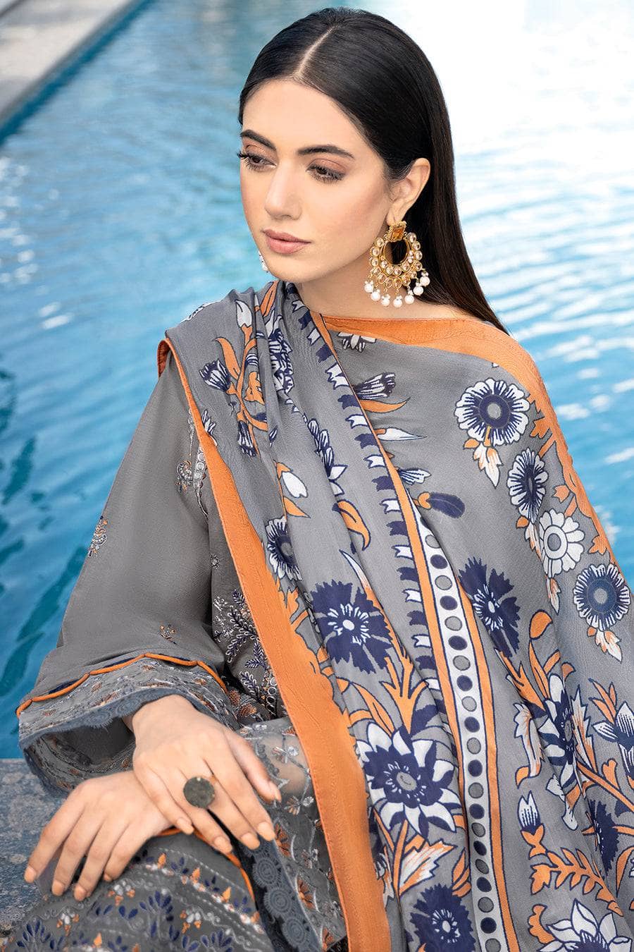 img_ramsha_andaz_lawn_23_awwal_boutique