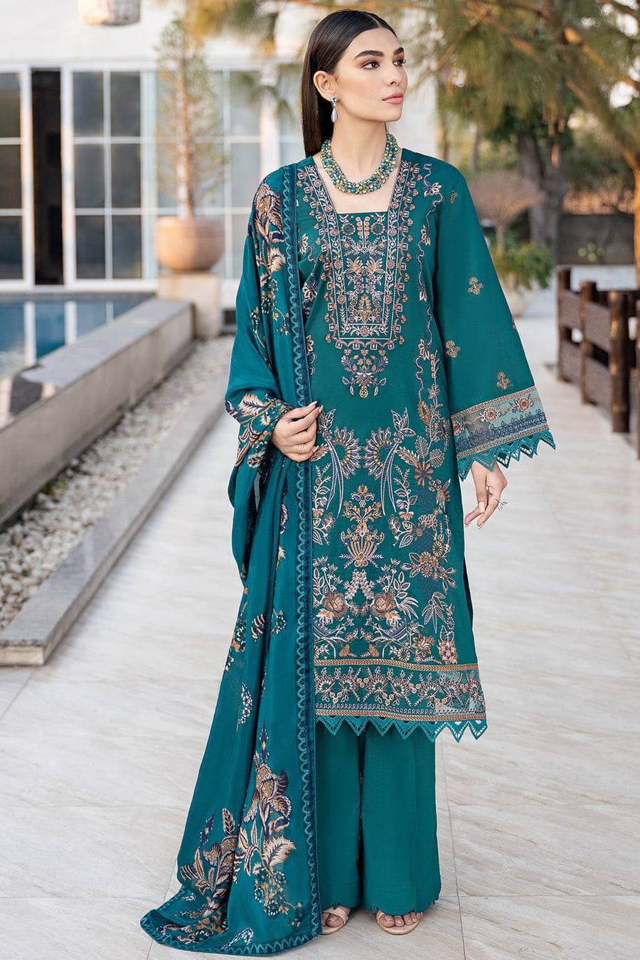 img_ramsha_andaz_lawn_23_awwal_boutique