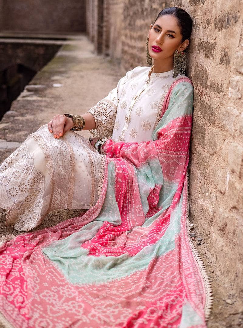 Img_zainab_chottani_awwal_boutique