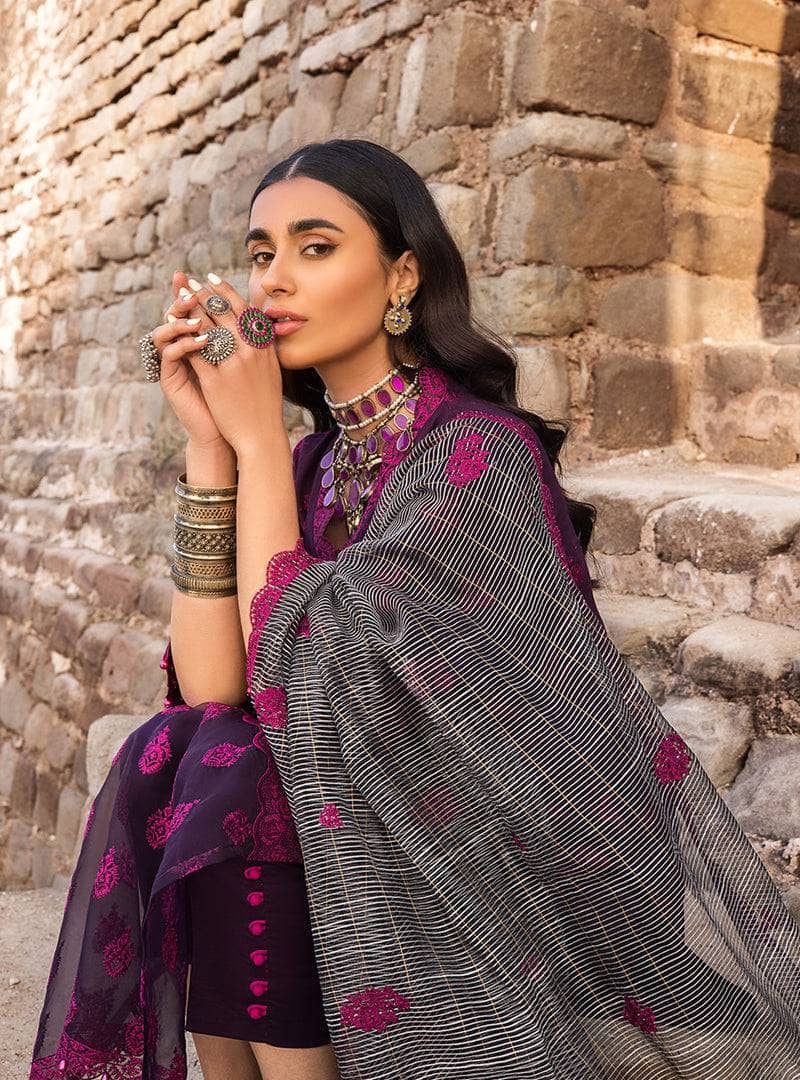 img_zainab_chottani_lawn_22_awwal_boutique