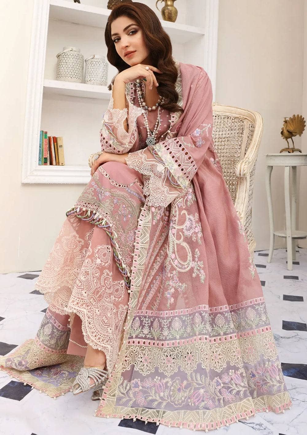 Img_elaf_chikankari_lawn_23_awwal_boutique