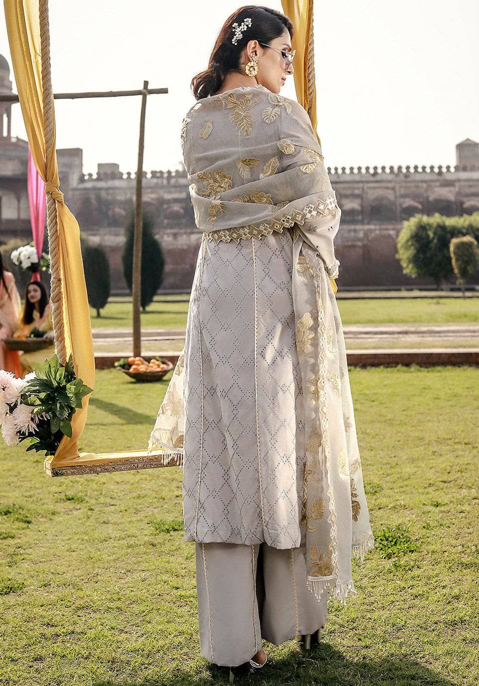 img_Elaf_festive_lawn_2021_awwal_boutique