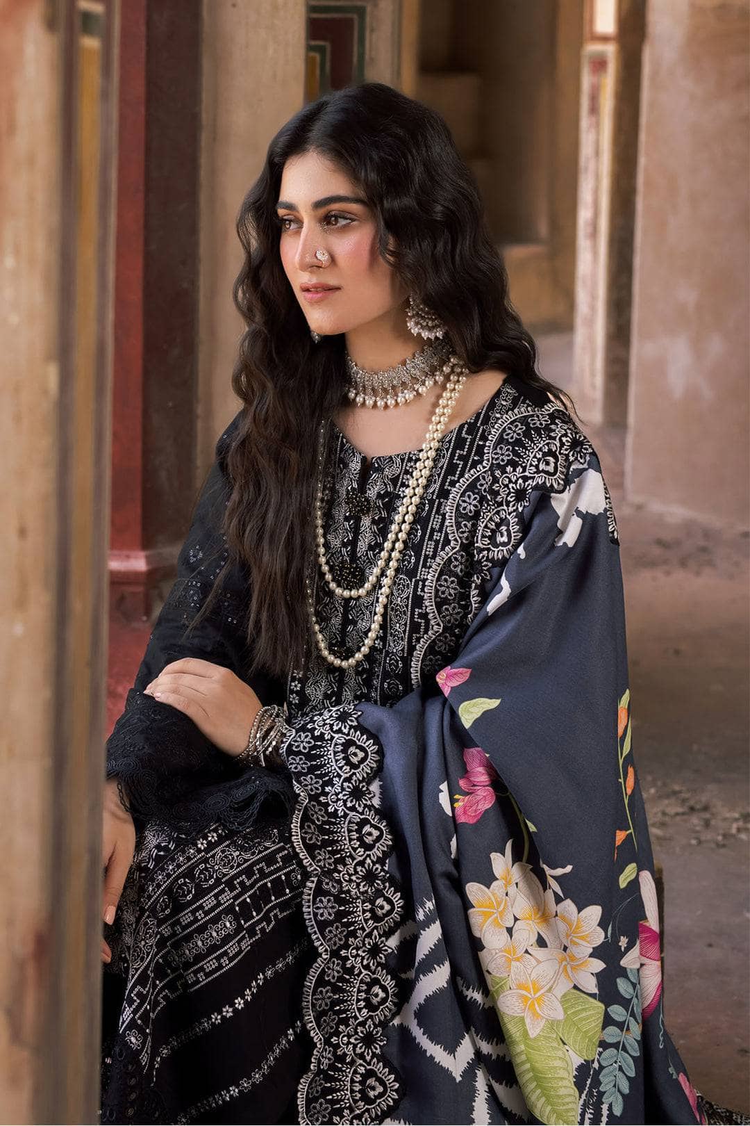 img_nureh_maya_khaddar_awwal_boutique