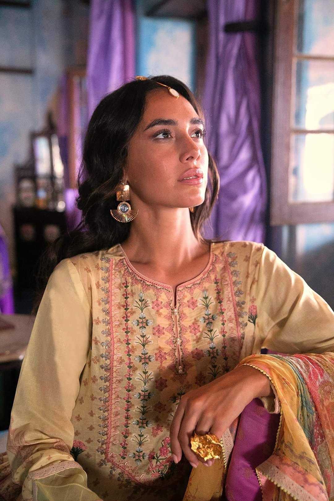 img_qalamkar_lawn_2020_awwal_boutique