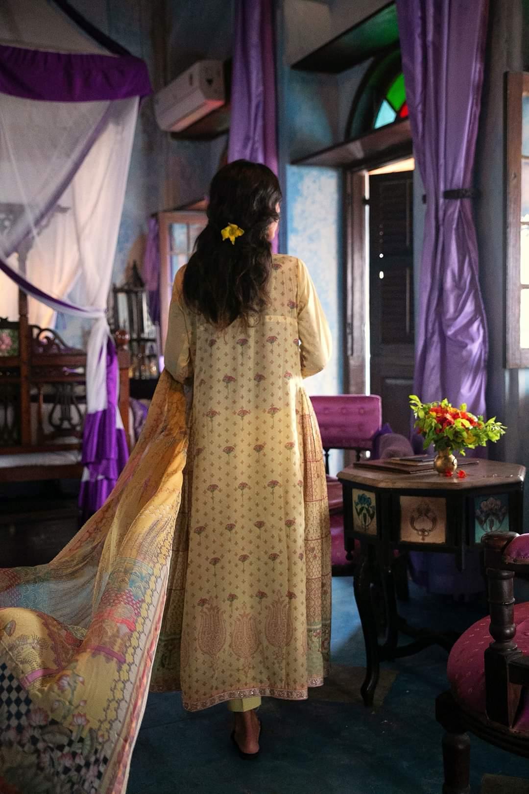 img_qalamkar_lawn_2020_awwal_boutique