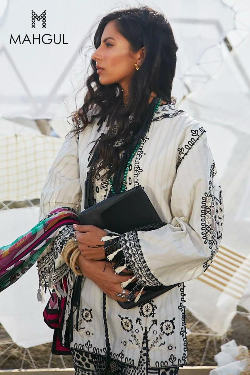 img_mahgul_lawn_2020_awwal_boutique