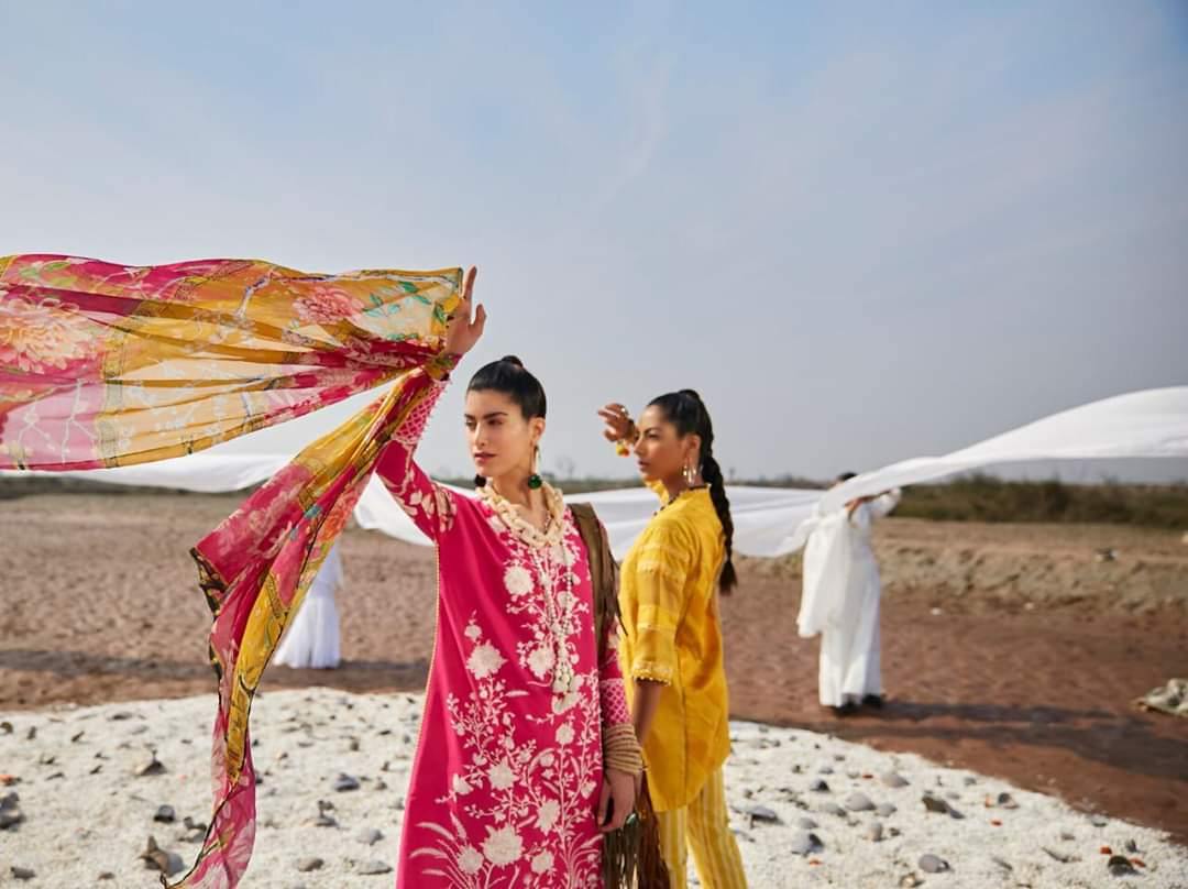 img_mahgul_lawn_2020_awwal_boutique