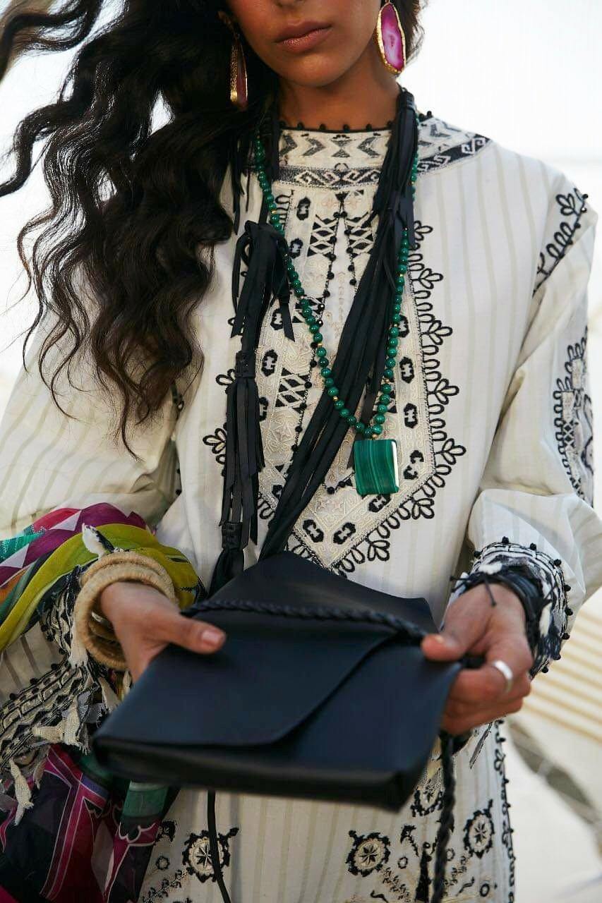 img_mahgul_lawn_2020_awwal_boutique