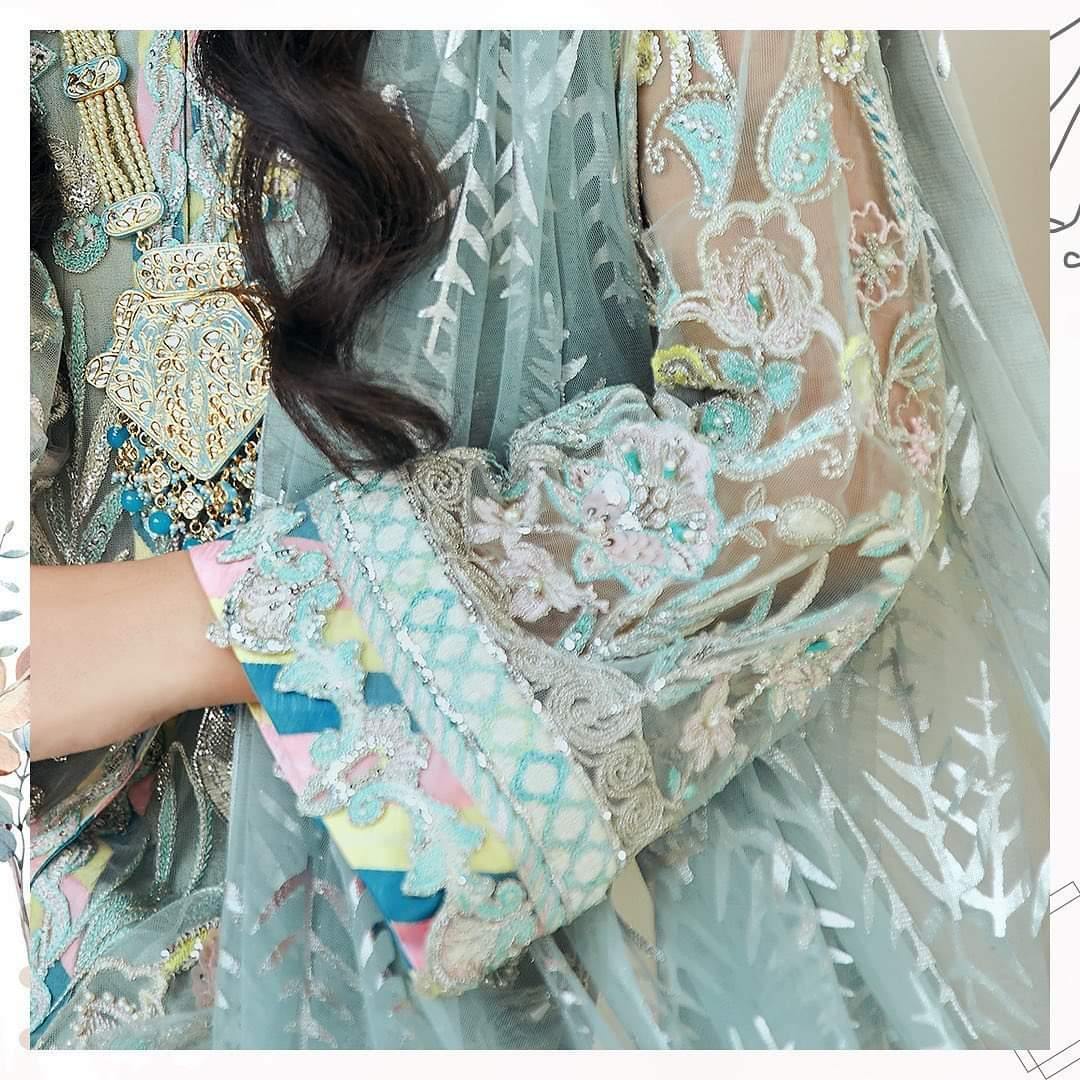 img_maryam_hussain_luxury_formals_chiffon_wedding_awwal_boutique