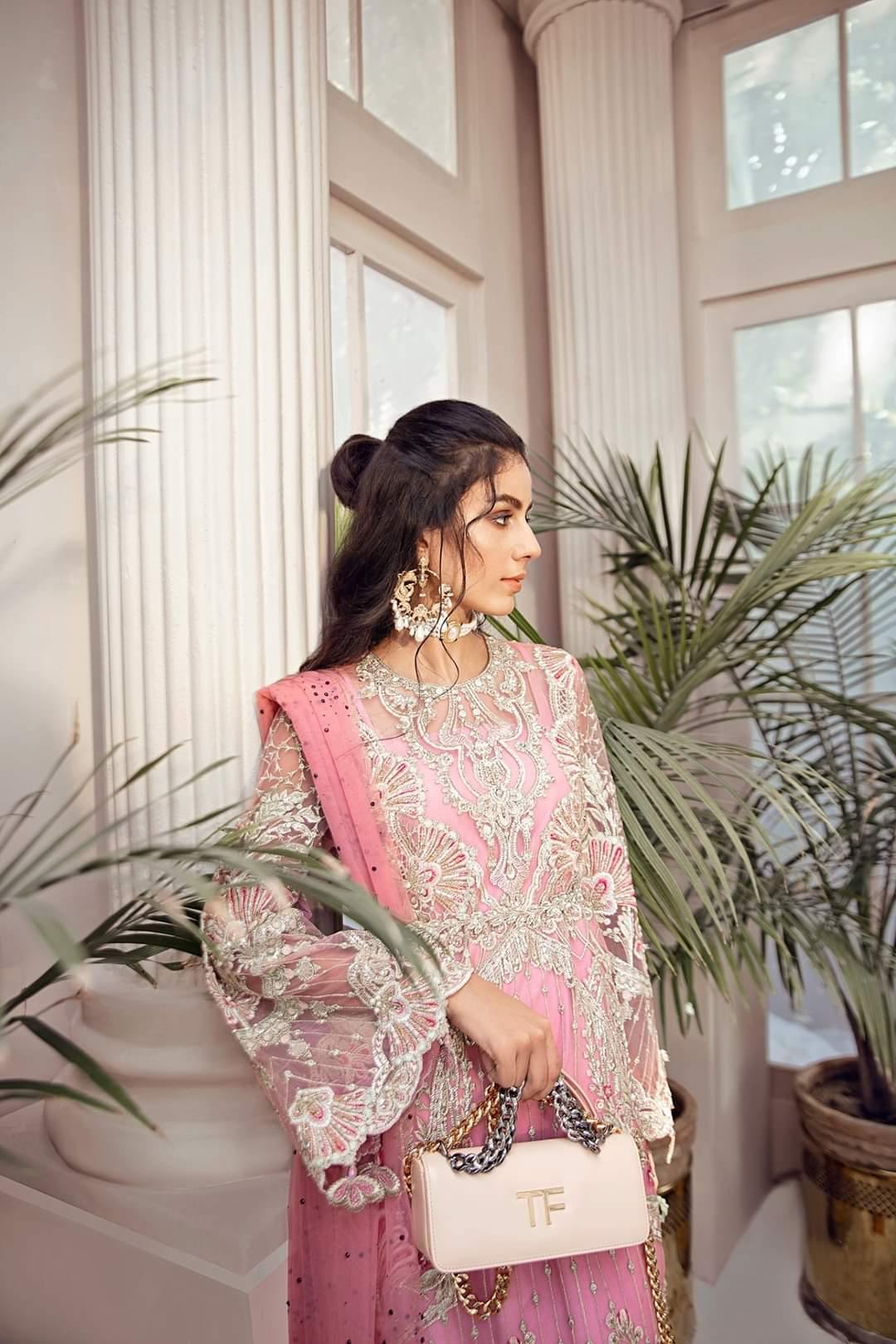 img_suffuse_freesia_luxury_wedding_edition_awwal_boutique