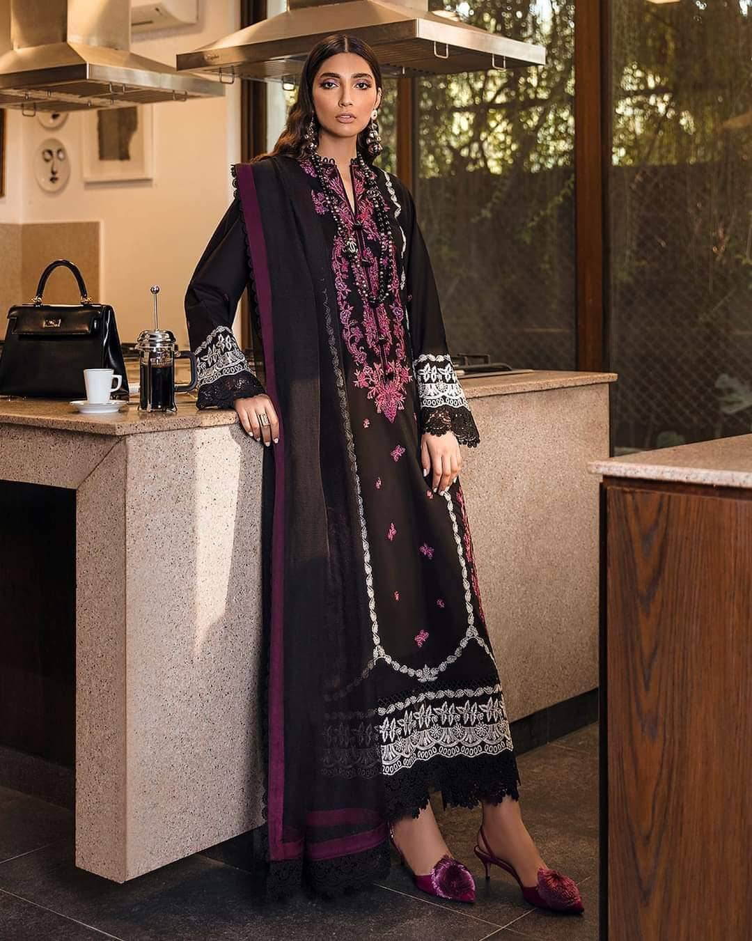 img_zaha_modern_memsaab_awwal_boutique