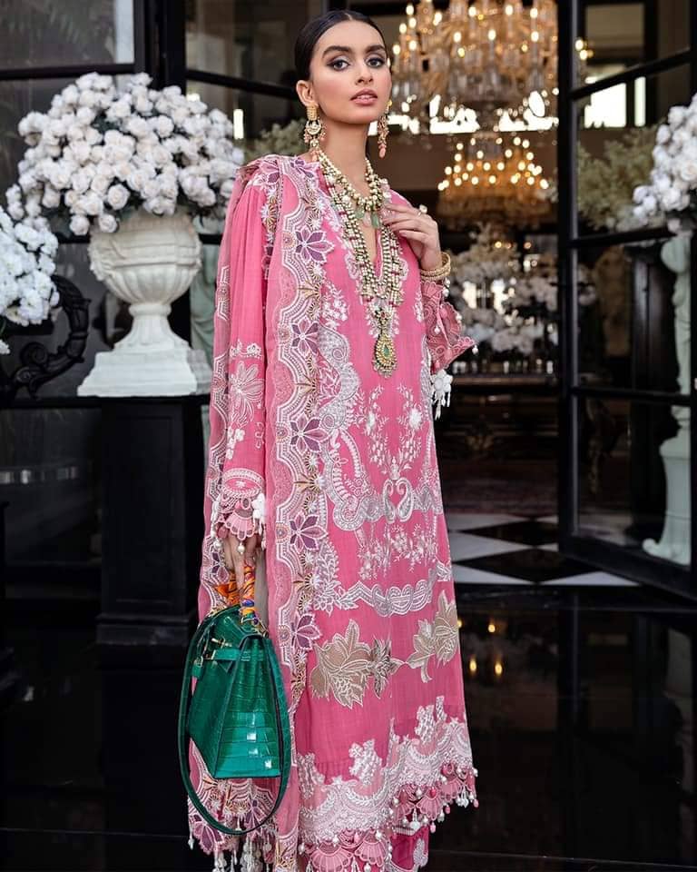 img_sana_safinaz_lawn_2021_awwal_boutique