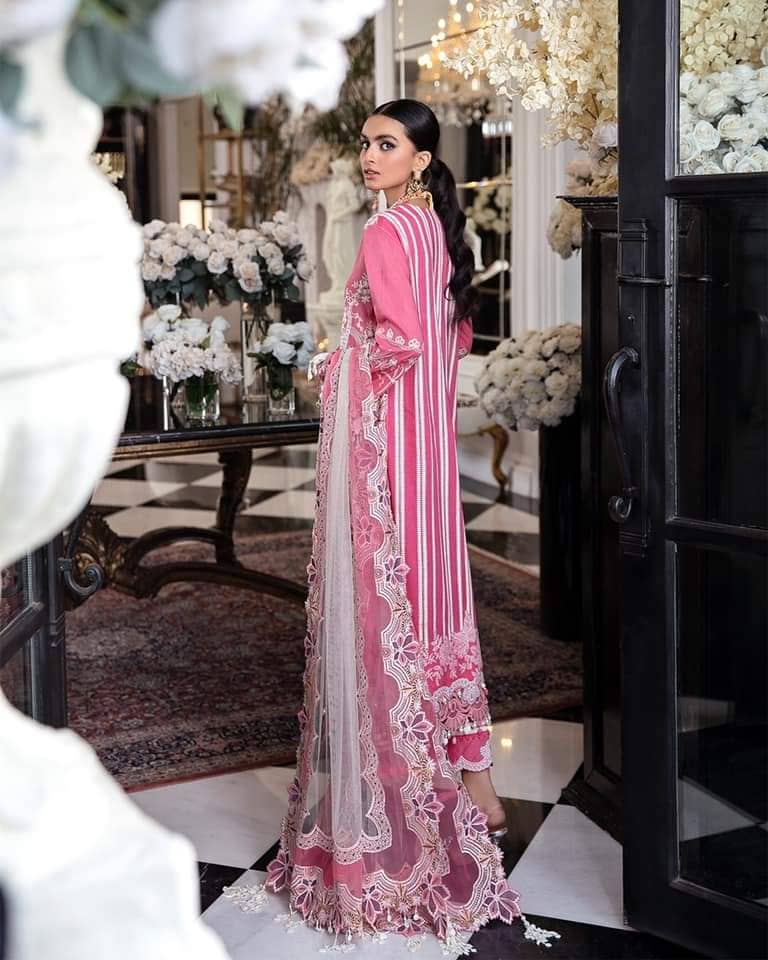 img_sana_safinaz_lawn_2021_awwal_boutique