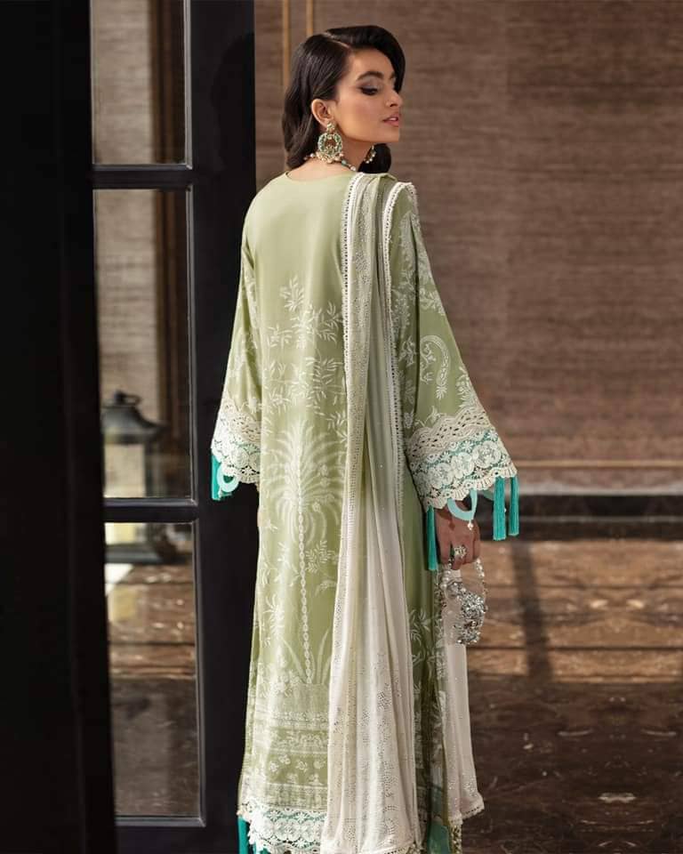 img_sana_safinaz_lawn_2021_awwal_boutique