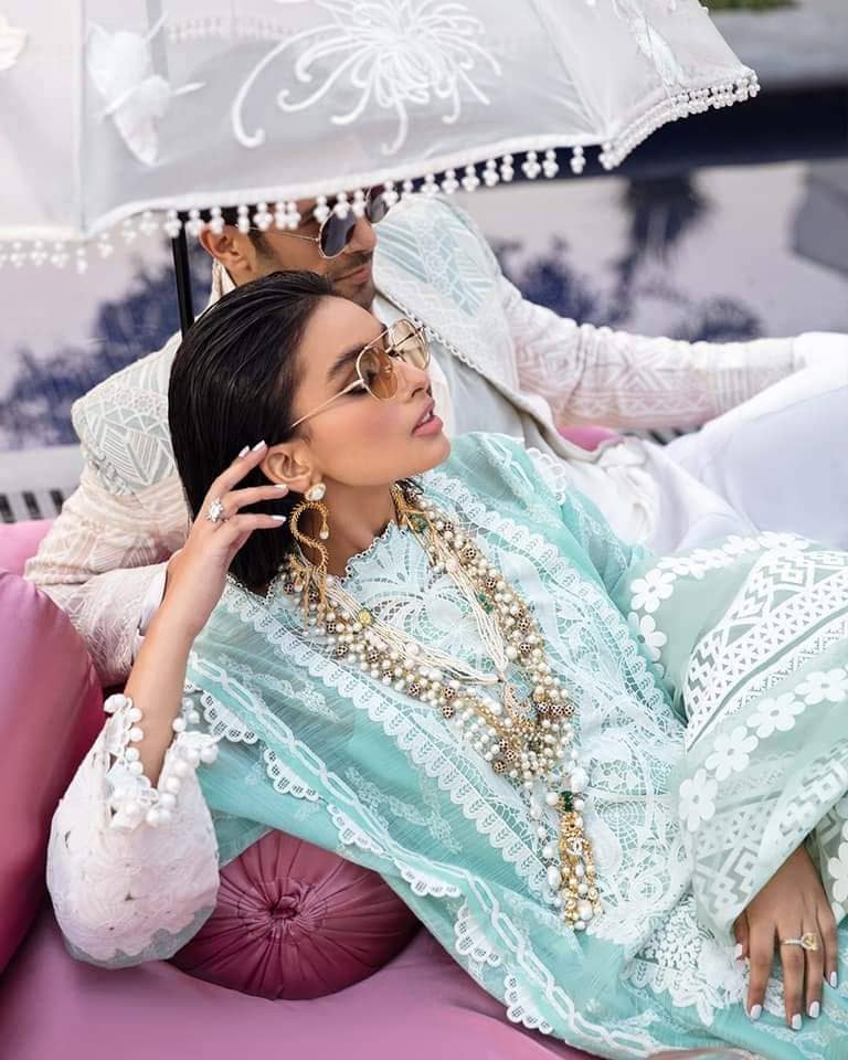 img_sana_safinaz_lawn_2021_awwal_boutique
