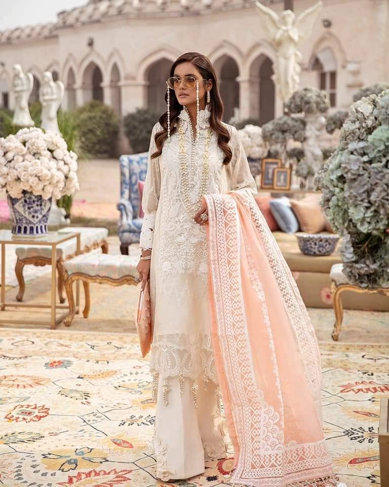 img_sana_safinaz_lawn_2021_awwal_boutique