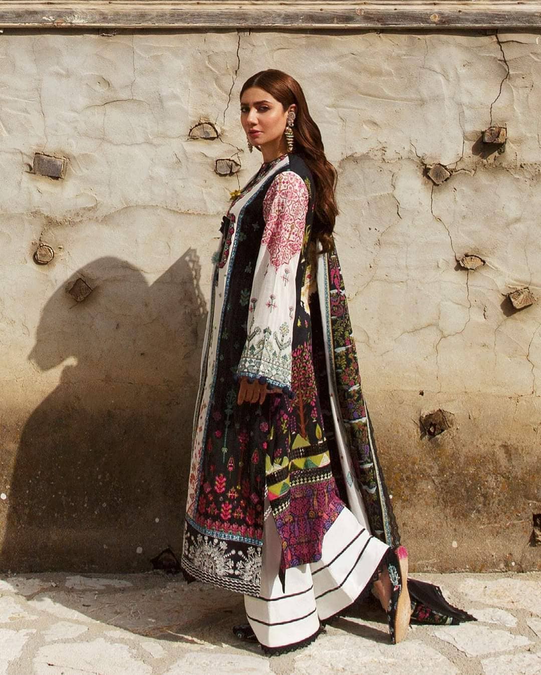 img_elan_ormana_lawn_2021_awwal_boutique