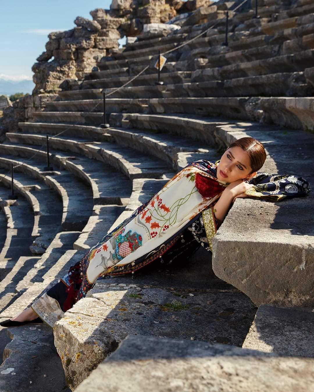 img_elan_ormana_lawn_2021_awwal_boutique