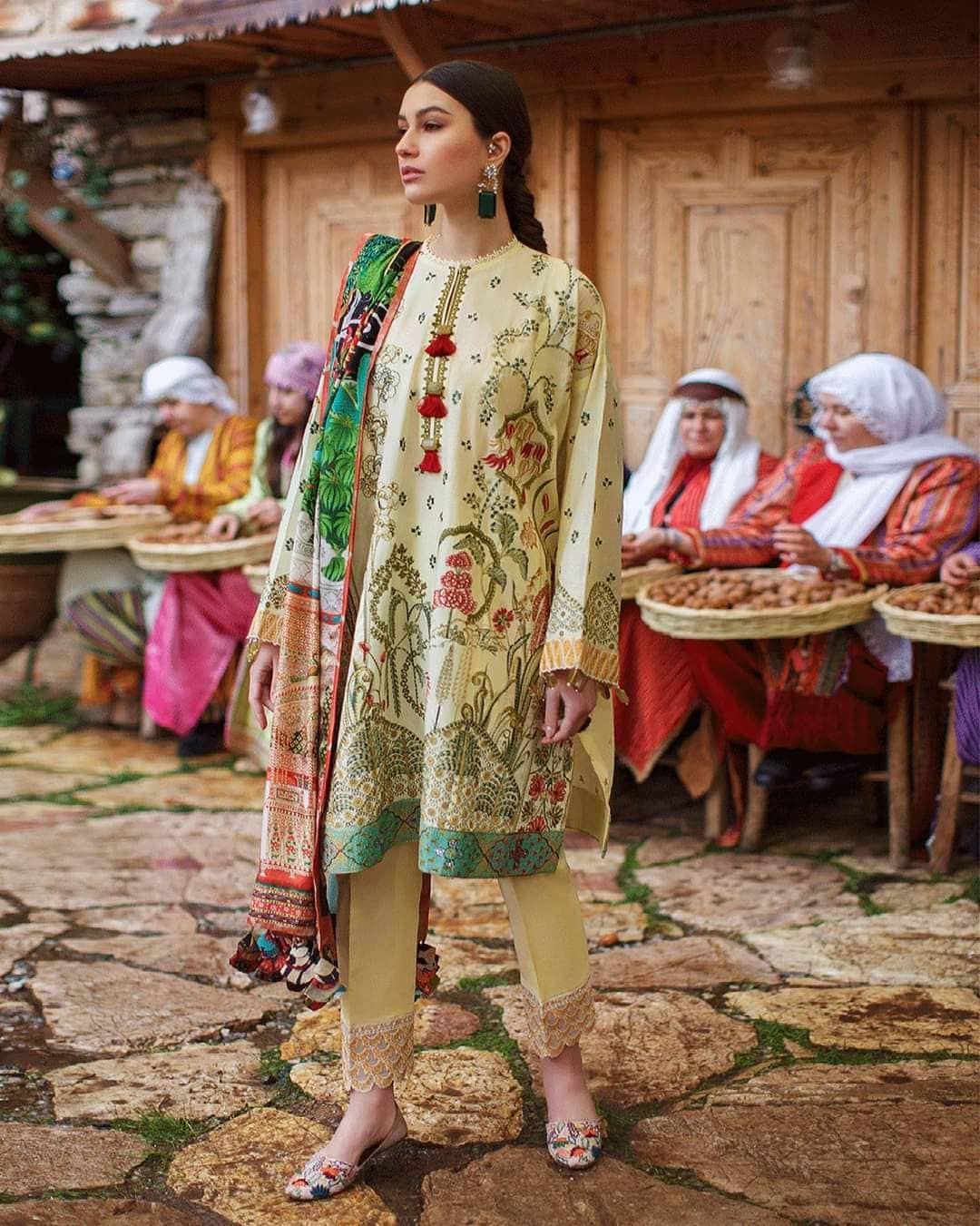 img_elan_ormana_lawn_2021_awwal_boutique