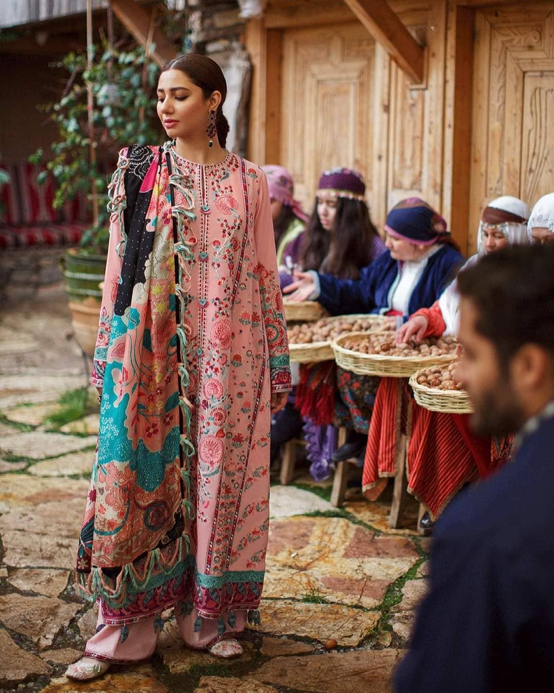 img_elan_ormana_lawn_2021_awwal_boutique