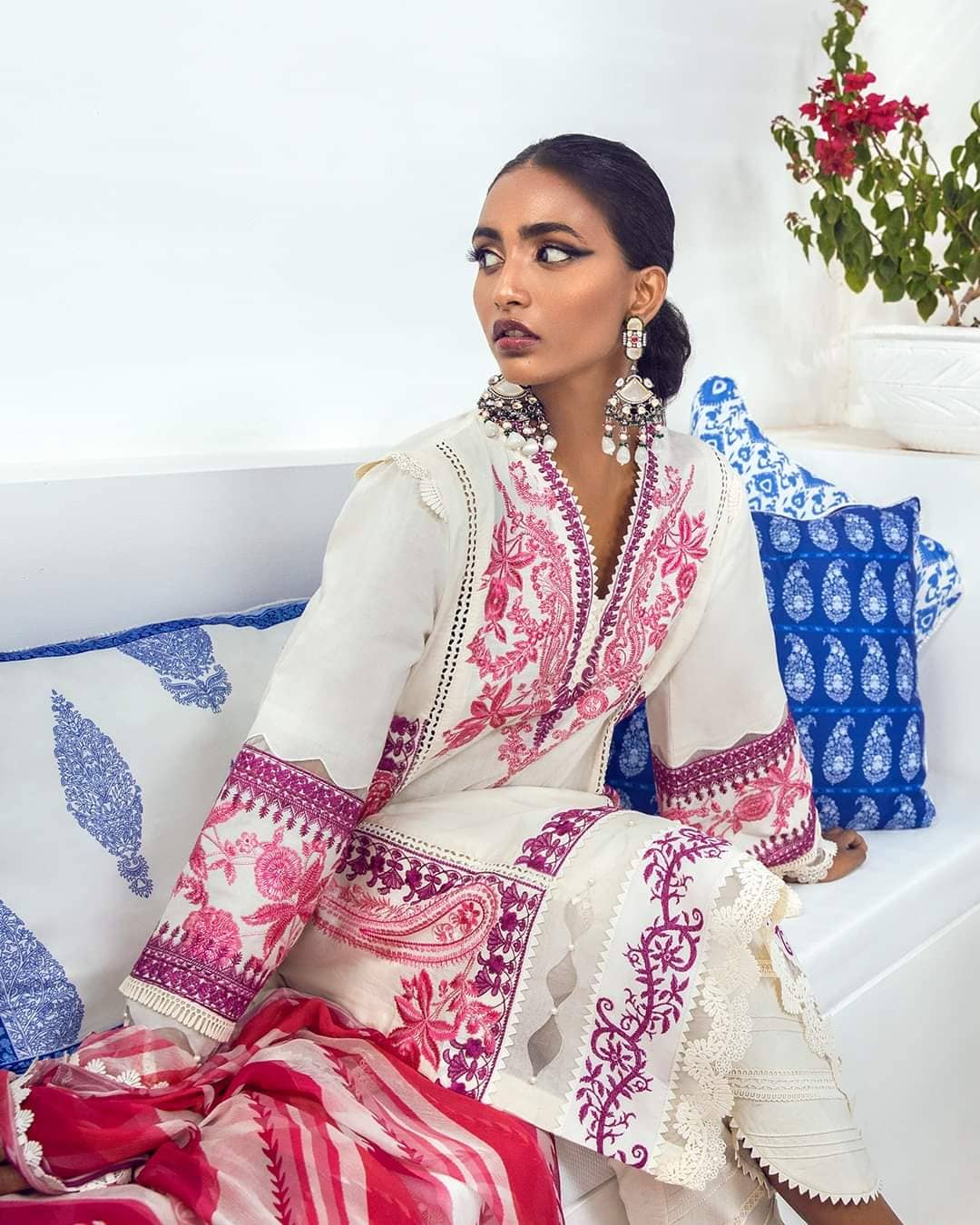 img_sana_safinaz_muzlin_lawn_2021_awwal_boutique