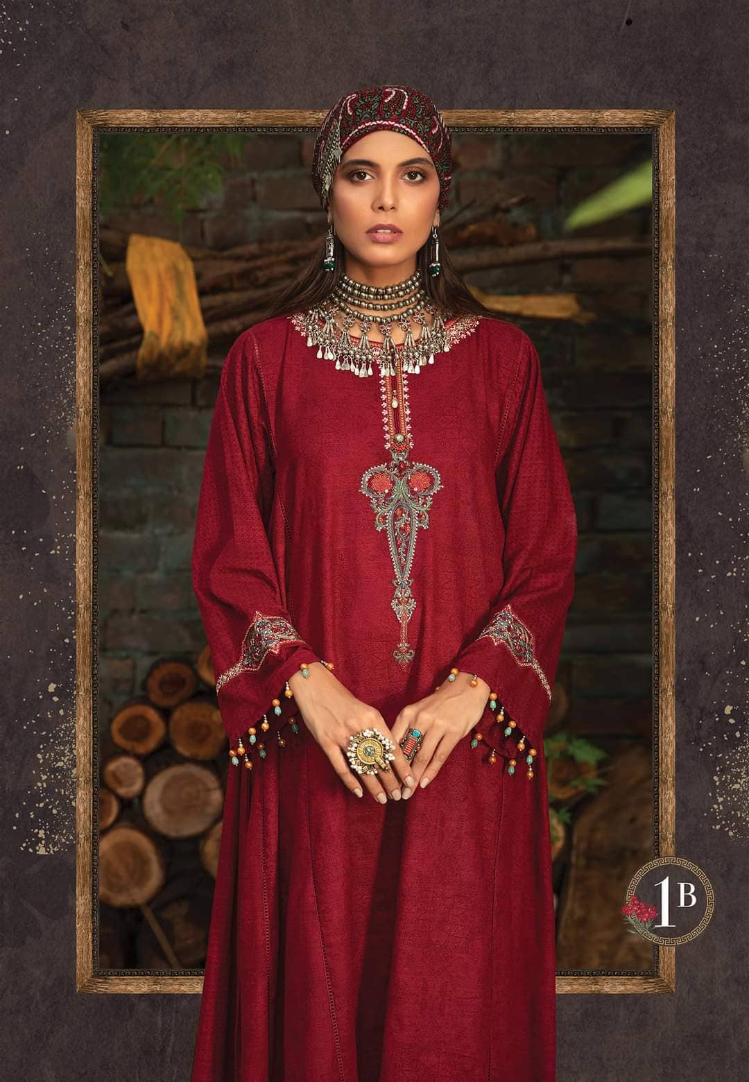 img_maria_b_m_prints_winter_woolen_shawl_awwal_boutique