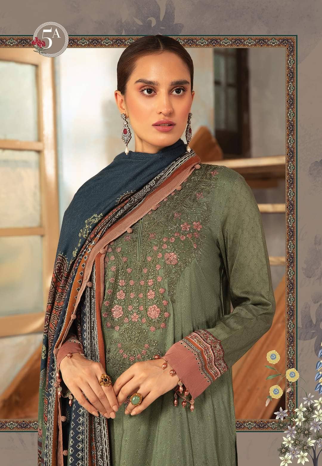 img_maria_b_m_prints_winter_woolen_shawl_awwal_boutique