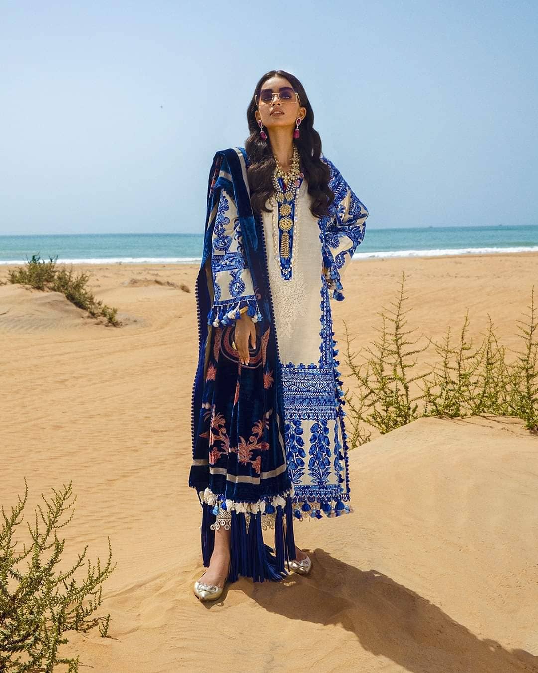 img_sana_safinaz_luxury_velvet_awwal_boutique