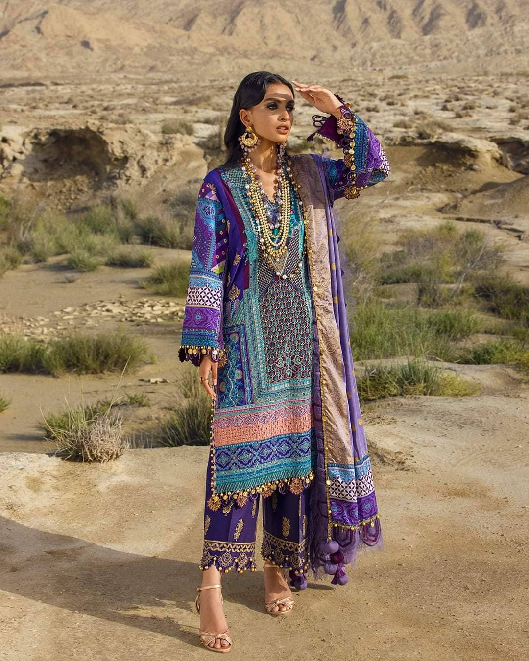 img_sana_safinaz_luxury_winter_21_awwal_boutique