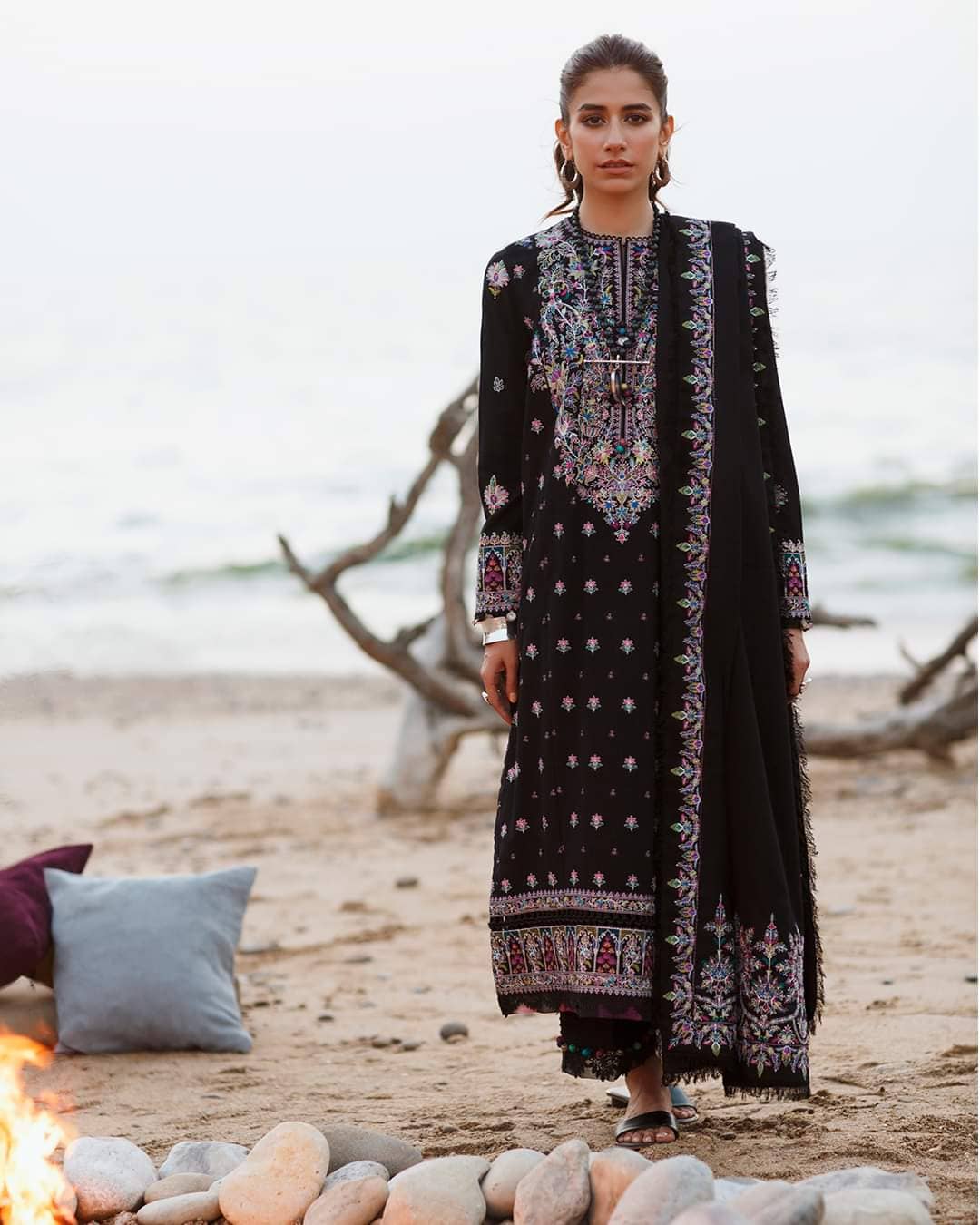 img_zaha_sahel_winter_awwal_boutique