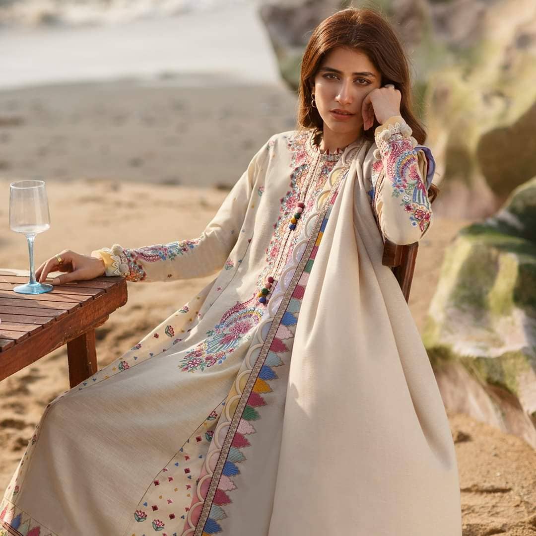 img_zaha_sahel_winter_awwal_boutique