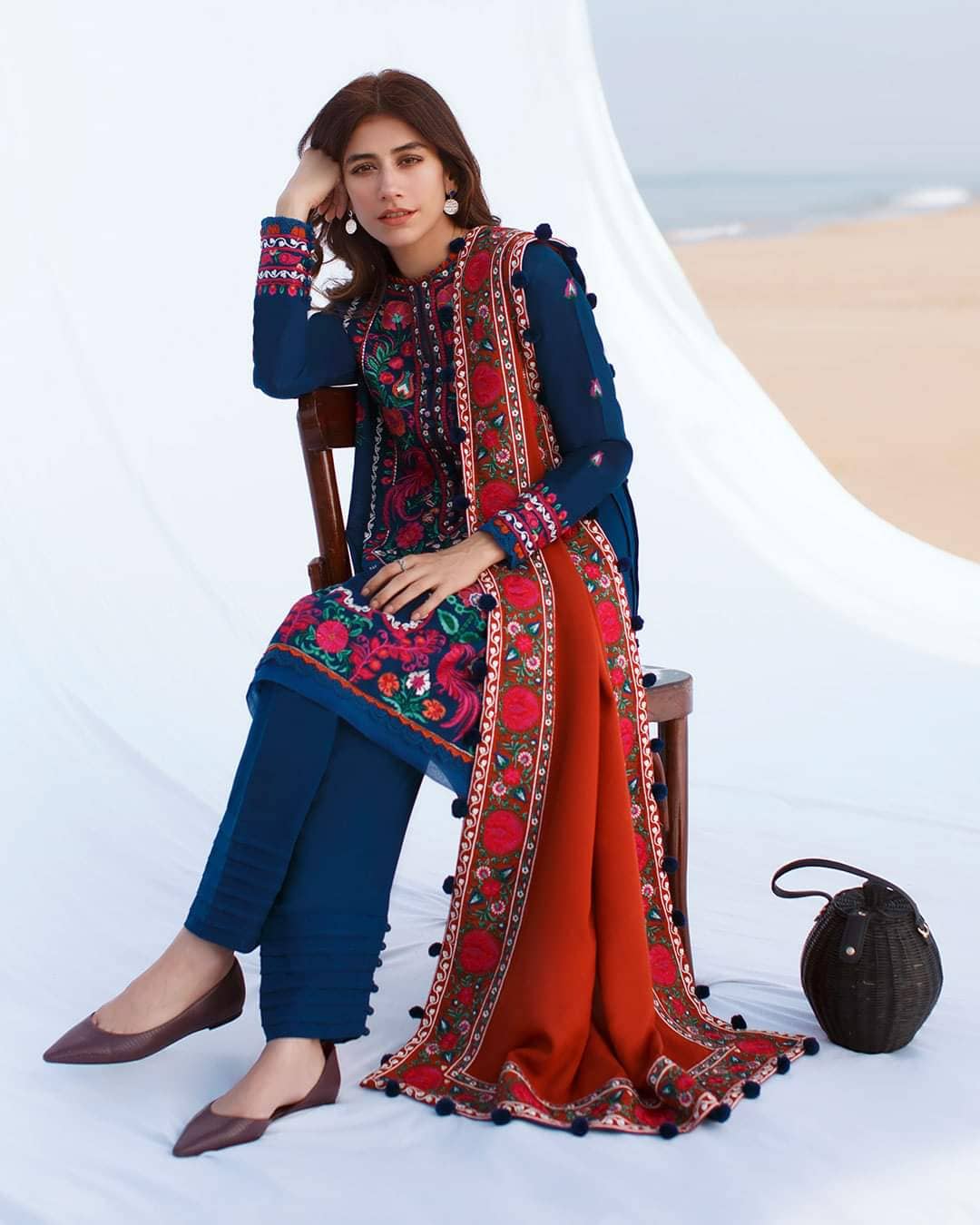 img_zaha_sahel_winter_awwal_boutique