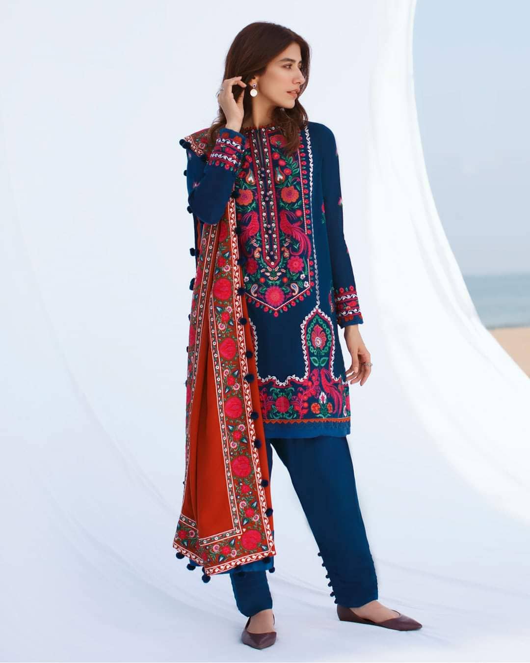 img_zaha_sahel_winter_awwal_boutique