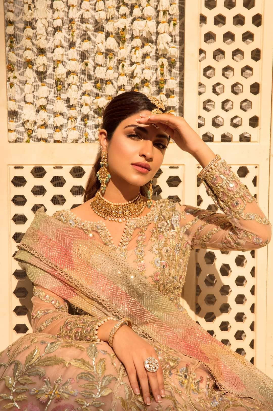 img_crimson_wedding_edition_awwal_boutique