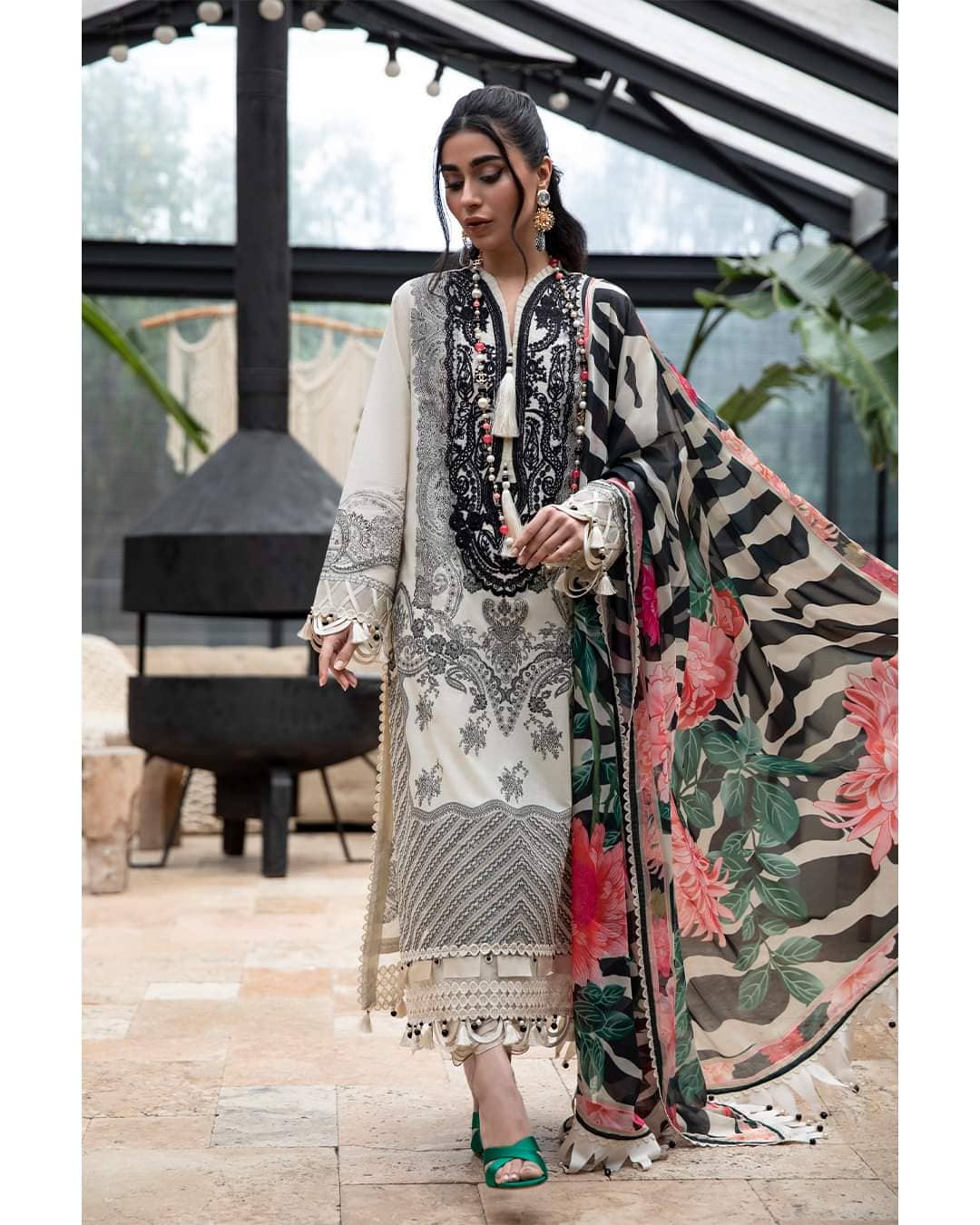 img_sana_safinaz_muzlin_22_awwal_boutique