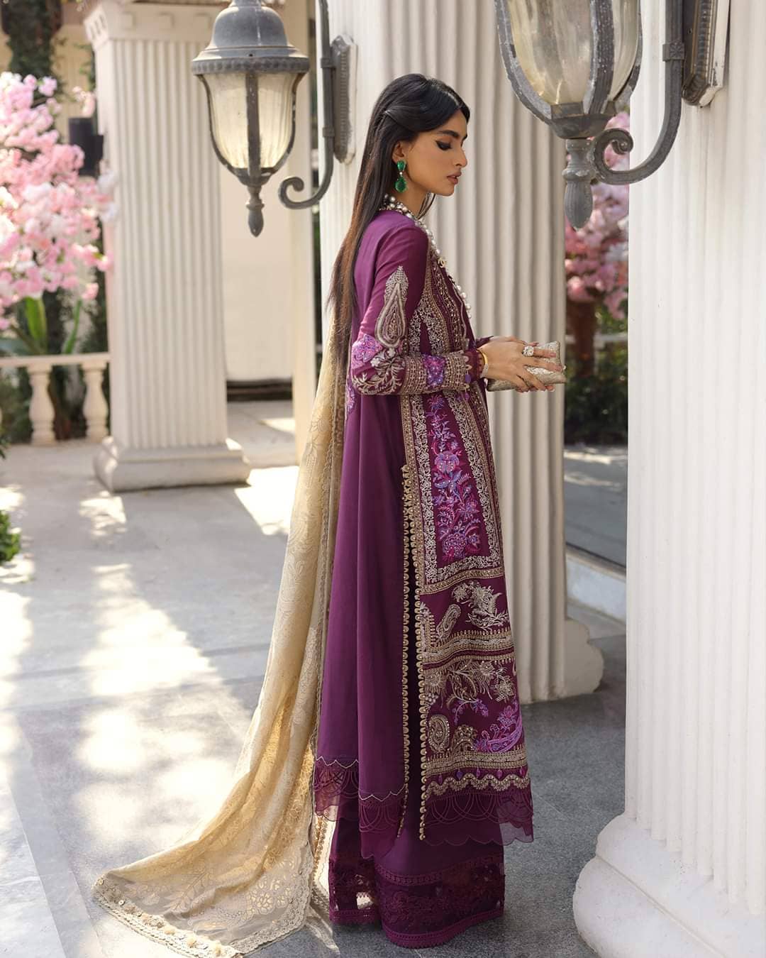 img_sana_safinaz_luxury_lawn_22_awwal_boutique