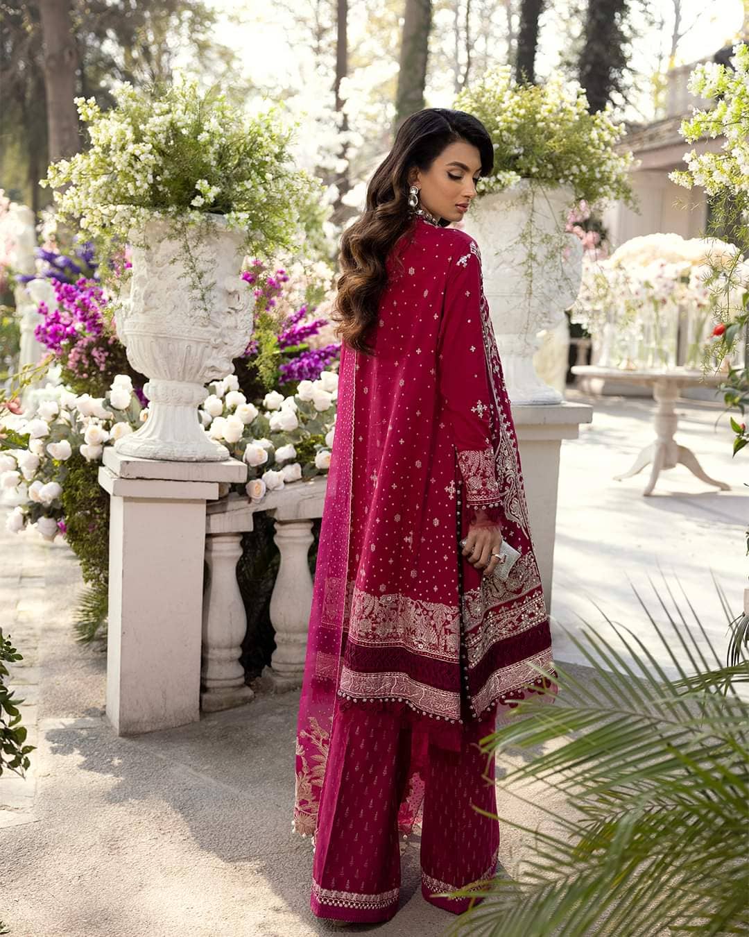 img_sana_safinaz_luxury_lawn_22_awwal_boutique