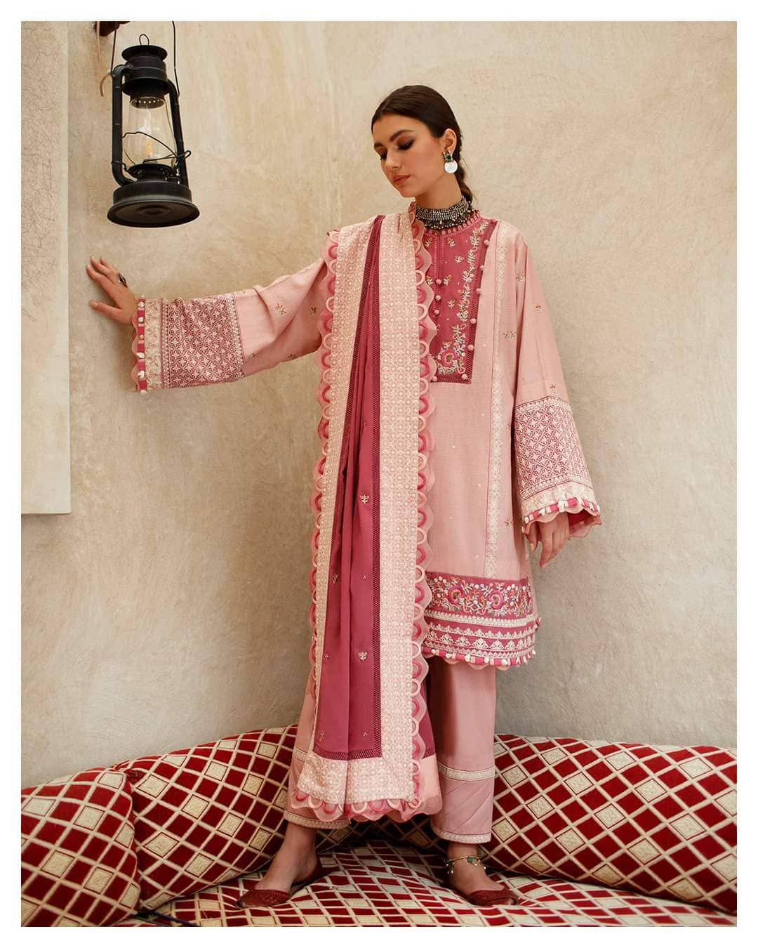 img_zaha_lawn_22_awwal_boutique