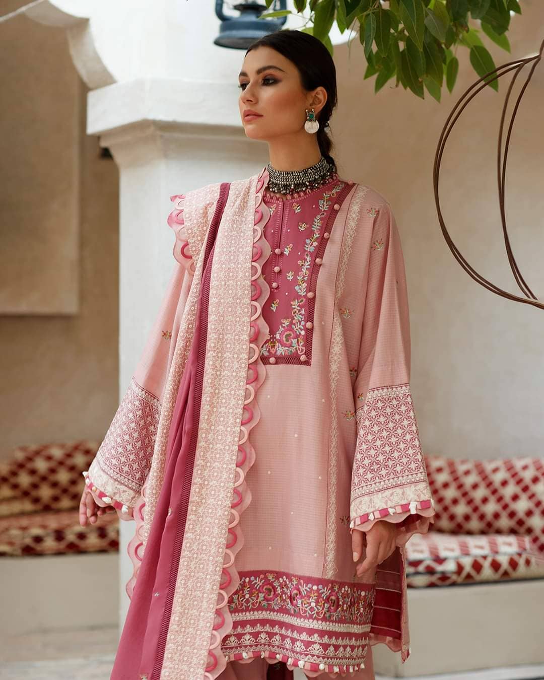 img_zaha_lawn_22_awwal_boutique