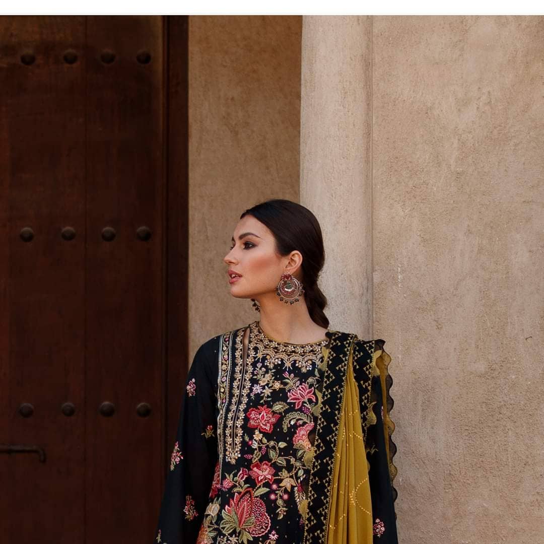 img_zaha_lawn_22_awwal_boutique