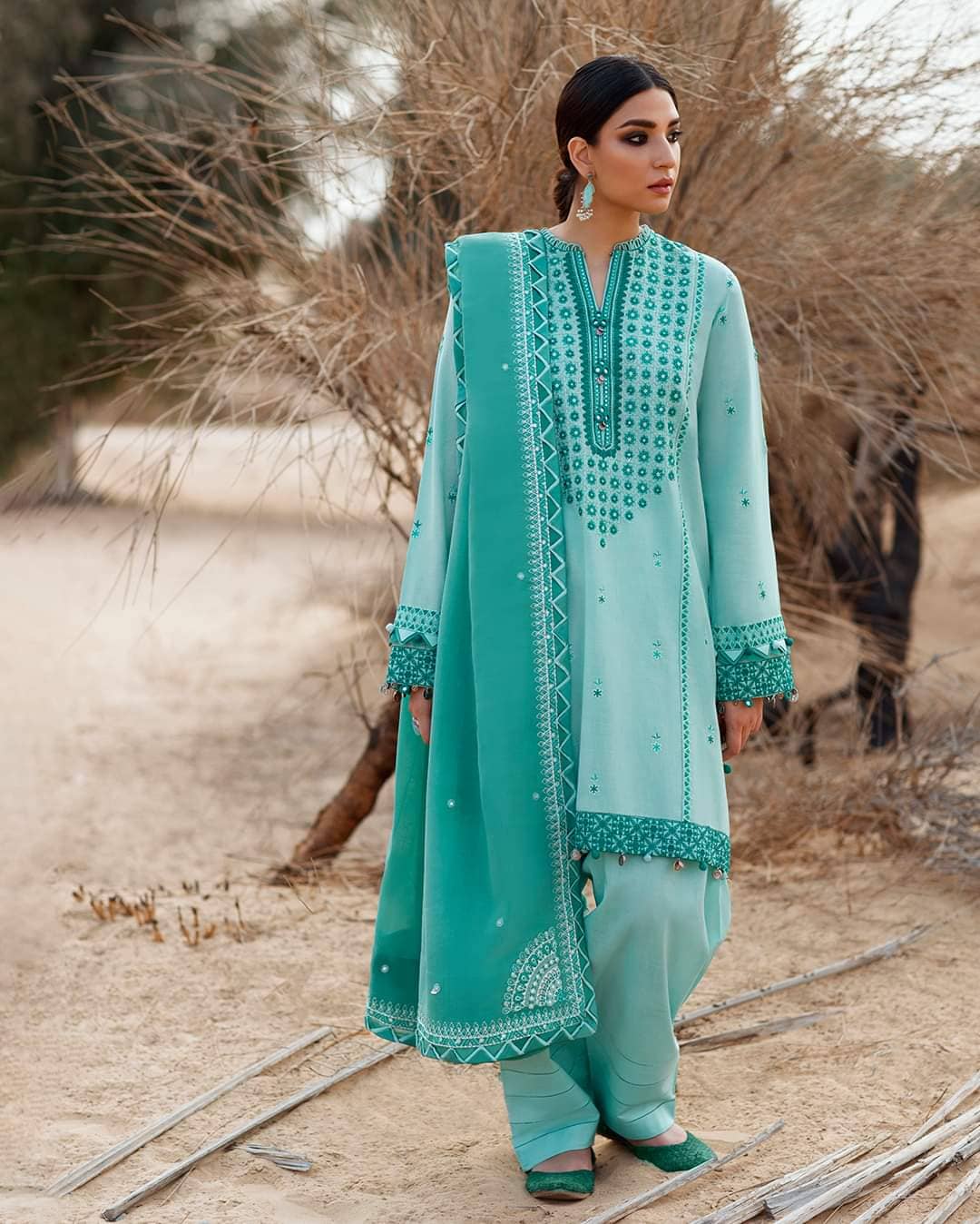 img_zaha_lawn_22_awwal_boutique