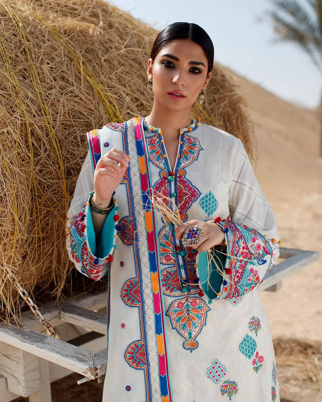 img_zaha_lawn_22_awwal_boutique