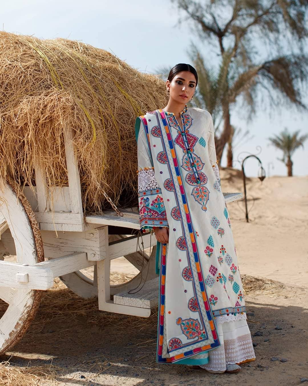 img_zaha_lawn_22_awwal_boutique