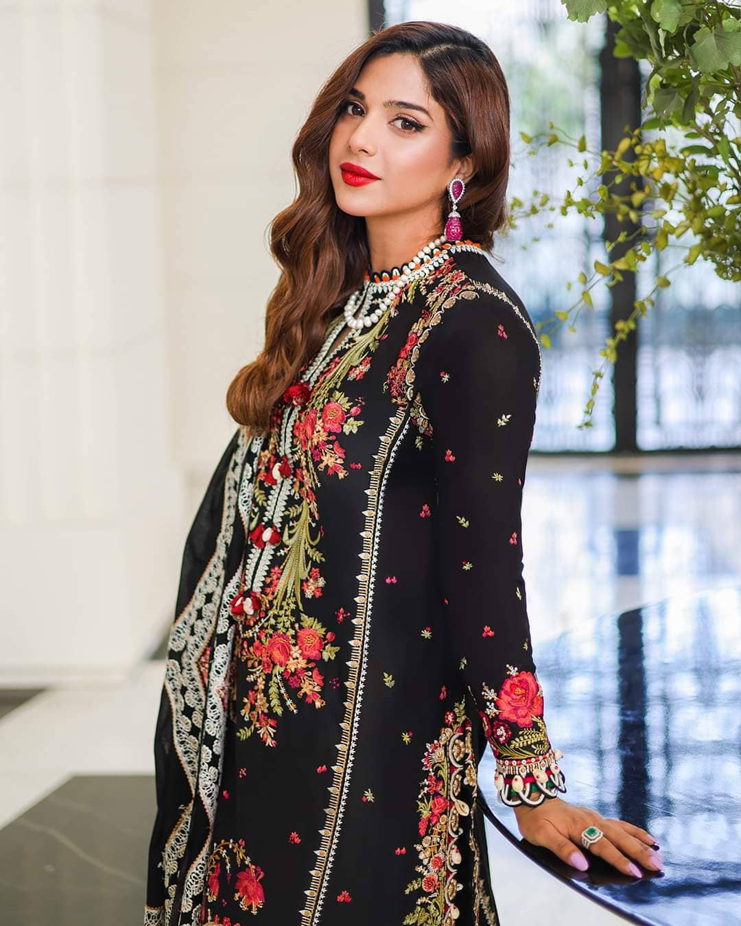 img_elan_lawn_22_awwal_boutique